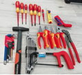 Elektrikársky kufrík Knipex a Wiha